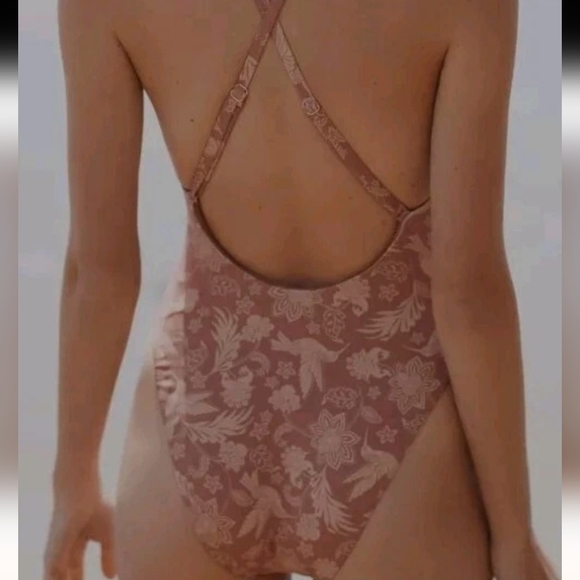 PLUS Anthropologie Shawna Ruched One-Piece Swimsuit Size 2X - Picture 8 of 9